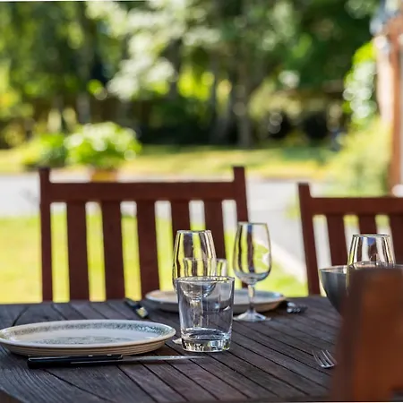 בית נופש Maison En Pierre, Piscine Et Jardin Proche