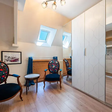 Maison En Pierre, Piscine Et Jardin Proche בית נופש Montfarville