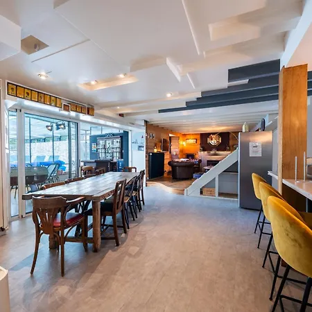 בית נופש Maison En Pierre, Piscine Et Jardin Proche