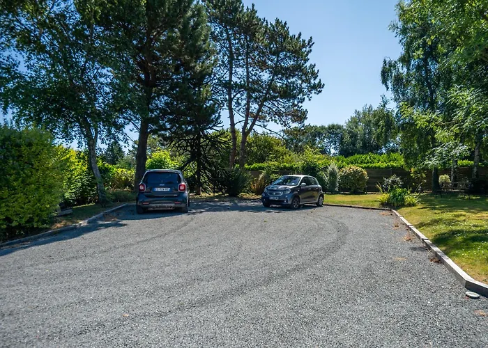 Maison En Pierre, Piscine Et Jardin Proche Дом отдыха