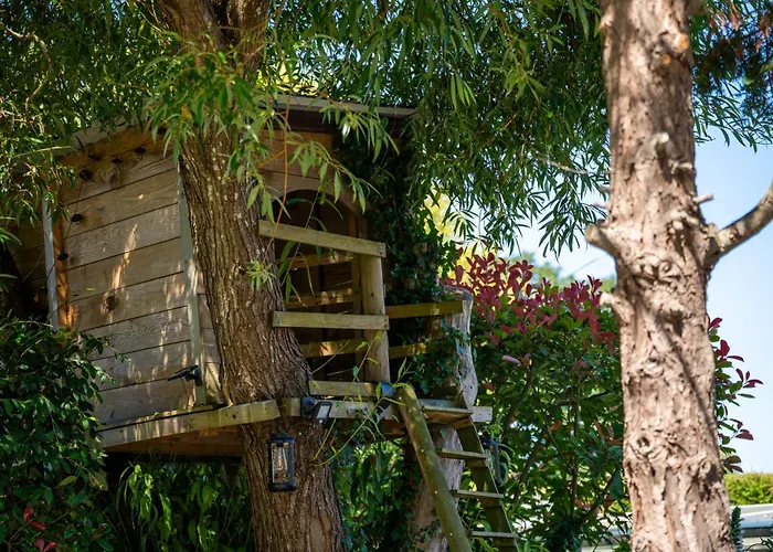 Maison En Pierre, Piscine Et Jardin Proche Montfarville