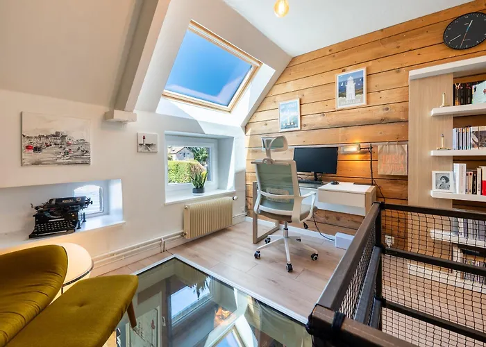 Maison En Pierre, Piscine Et Jardin Proche * Montfarville