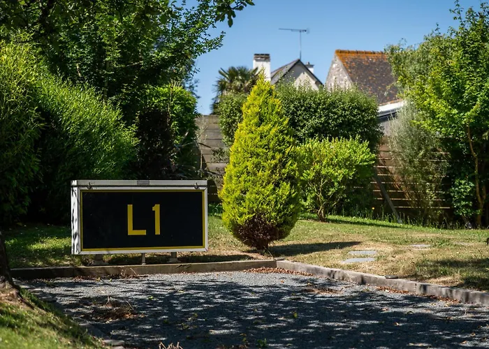 Maison En Pierre, Piscine Et Jardin Proche Дом отдыха